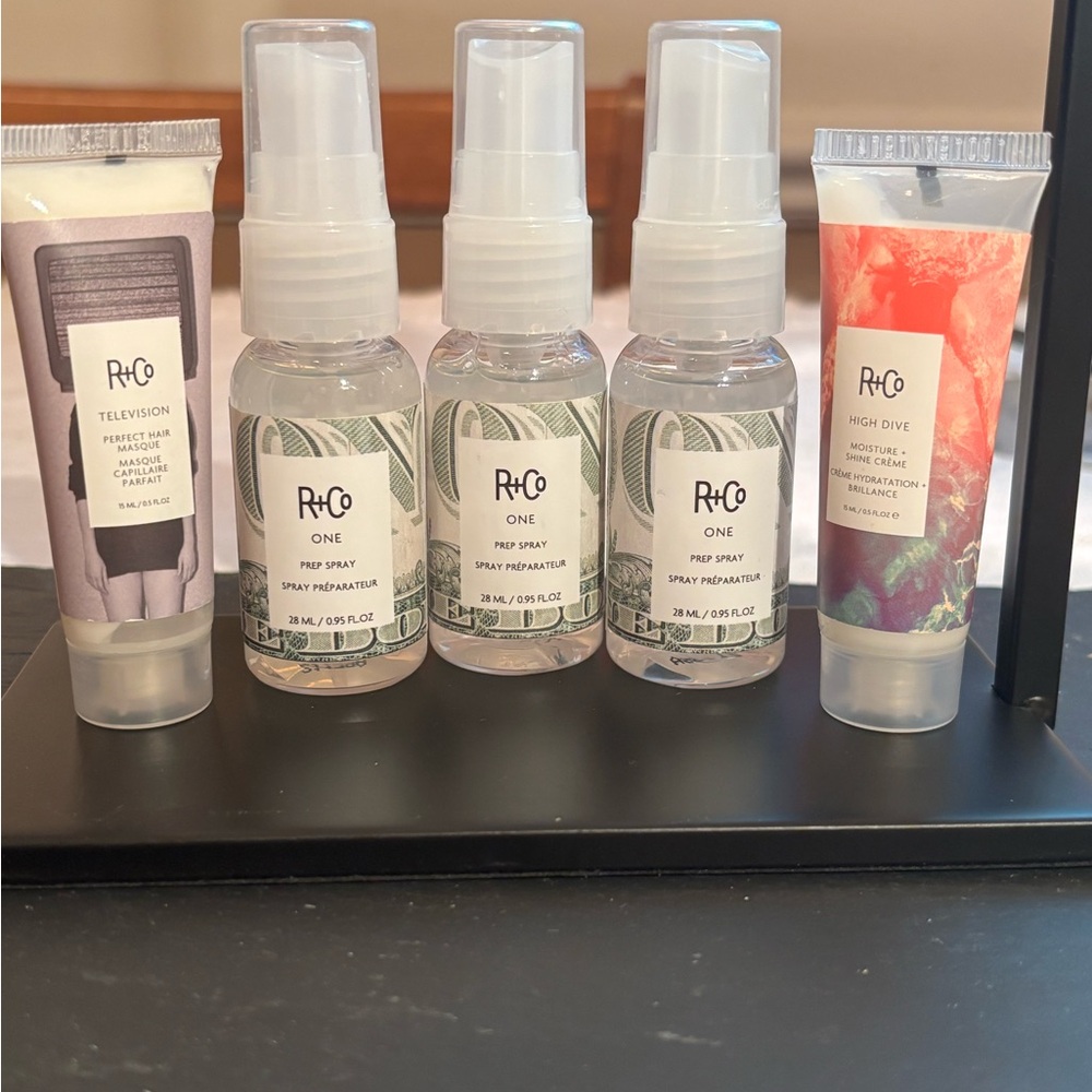 R+Co One SAMPLES